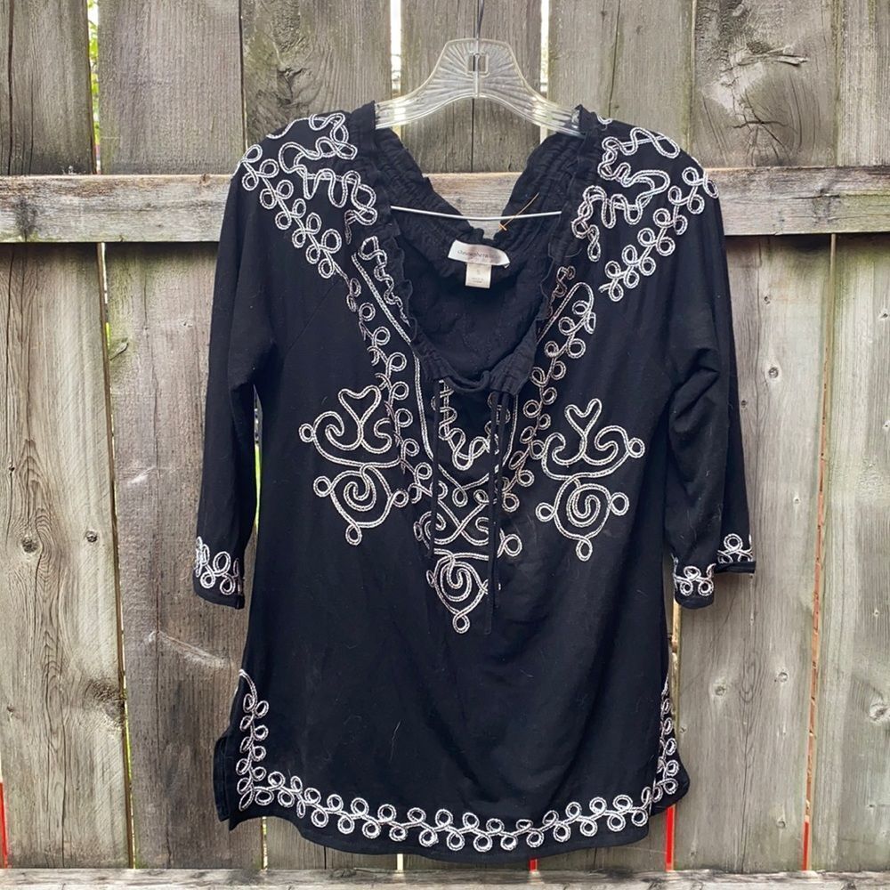 Christopher & Banks embroidery top sz. S